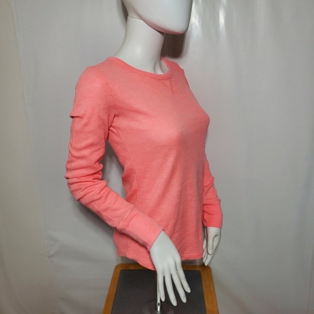 Gap Fit Women’s Bright Coral Long Sleeve Tee – Size XS - Picture 3 of 9